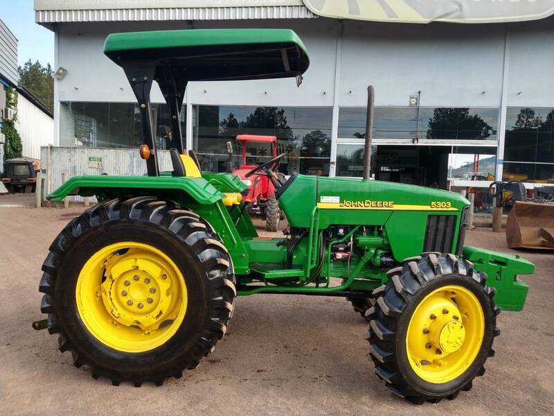 TRATOR JOHN DEERE 5303 - 4X4 - ANO 2010 - VENDIDO